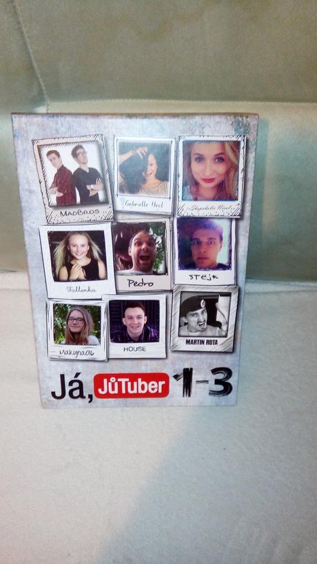 Sada 3 kníh ja jutuber v top stave,