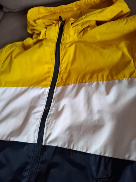 Tenučká bundička, h&m,152