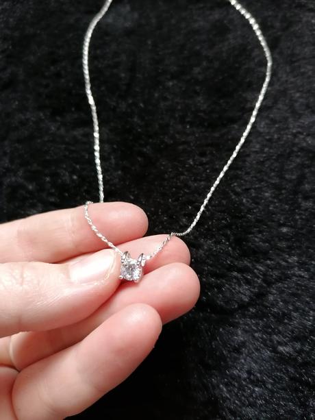 Retiazka,hodinky, náramky,náušnice,šperky, 