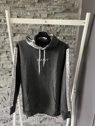 Gant v.s male m, gant,s