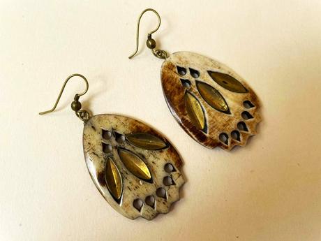 Prírodné kostené náušnice, 