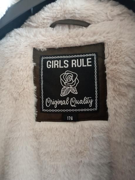 Dievčenská bunda, c&a,176