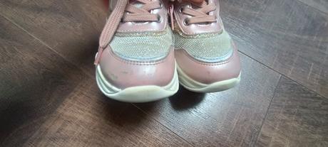 Botasky, graceland,25