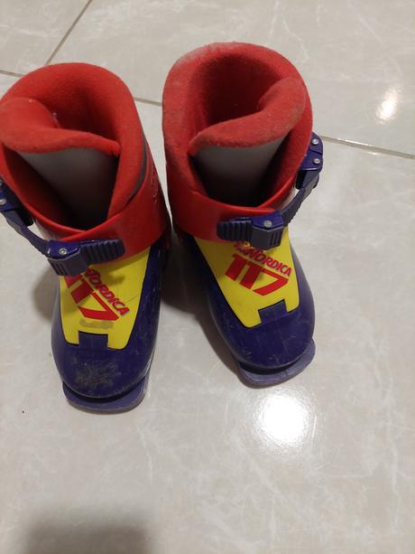 Lyziarky, nordica,<17