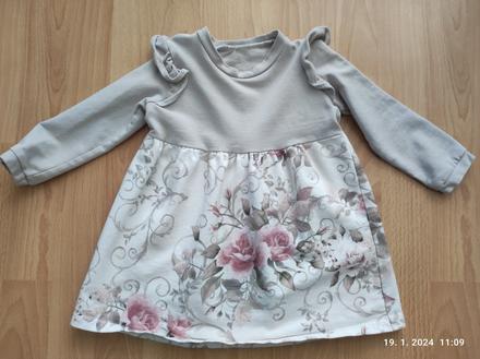 Šaty pre dievčatko, 92