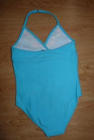 Dres s vyšívkou, 128