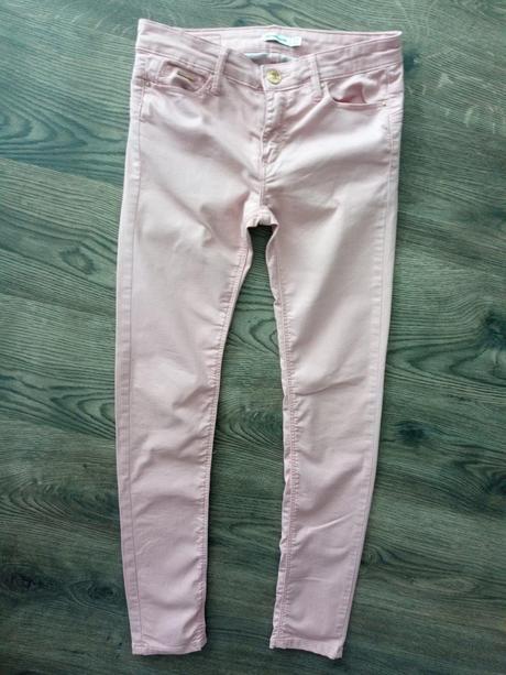 Elastické skinny rifle, stradivarius,s