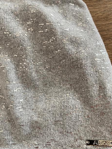 Sivá ciapka, broel,128