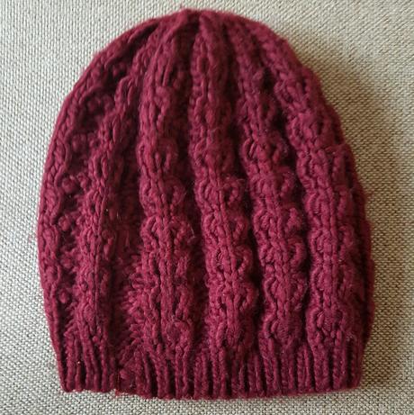 Pletena ciapka - vinovocervena - rozne,