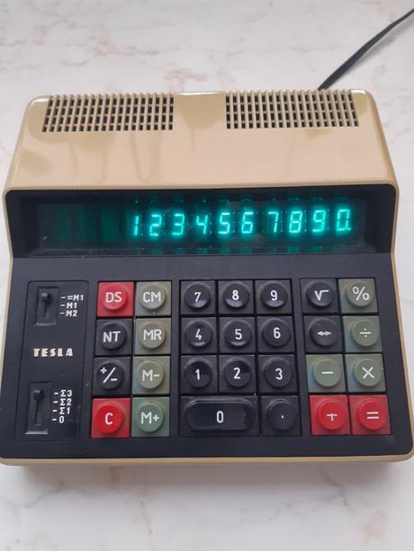 Retro počítadlo tesla, 