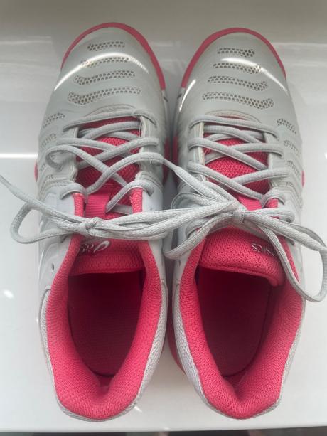 Tenisky super stav, asics,34