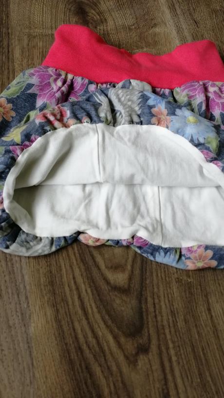 Balónová suknička, 86