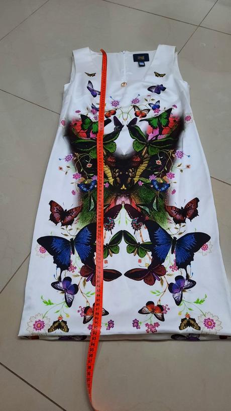 Šaty motylove, 40