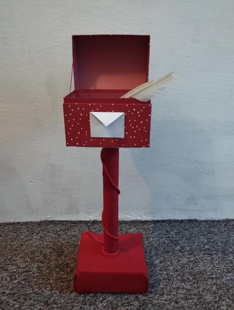 Poštová schránka na fotenie, 