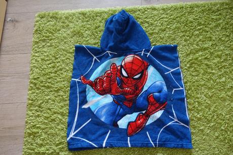 Uterákové pončo spiderman, 
