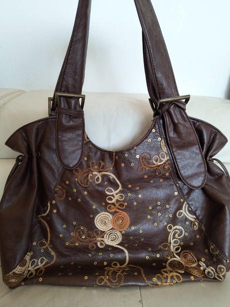 Hnedá koženková kabelka,