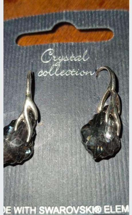 Náušnice tmavšie, rodiovane, 