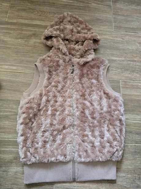 Vesta č.152-158, 152