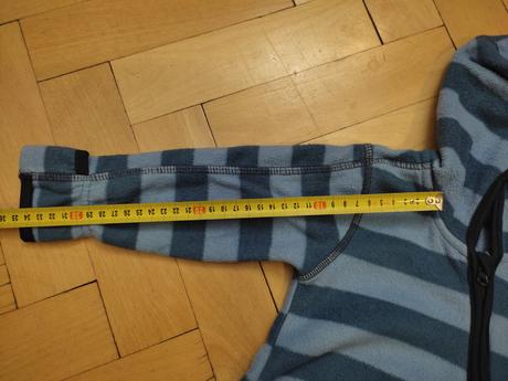 Overal s kapucou, lupilu,74