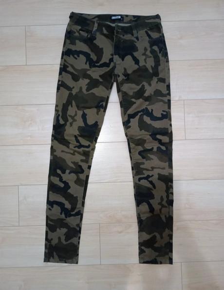 Maskáčové rifle, s