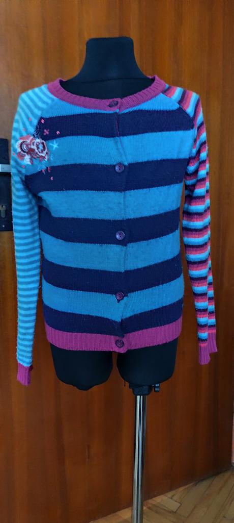 Farebný svetrík, 134