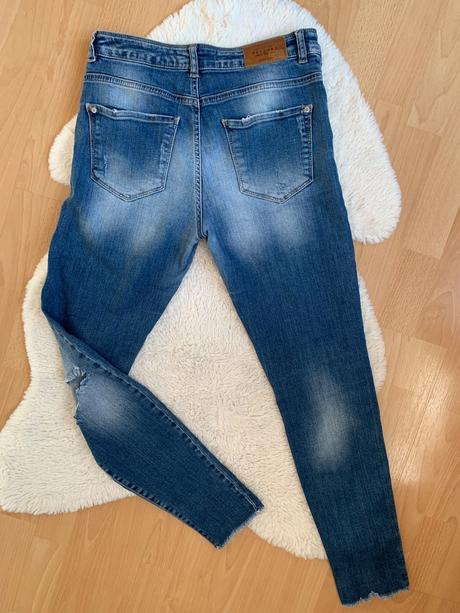 Dámske rifle, bershka,38