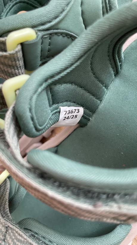 Sandálky decathlon, quechua,23