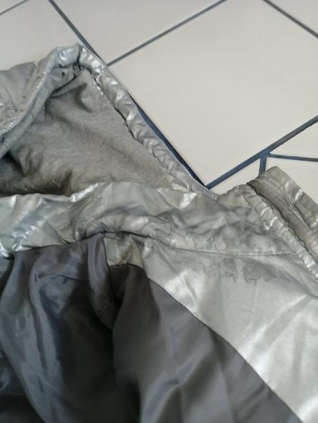 Strieborná bunda, 170