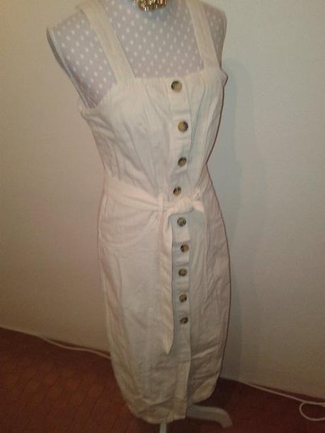 1x oblečené krémové rifľové šaty reserved 38, reserved,38