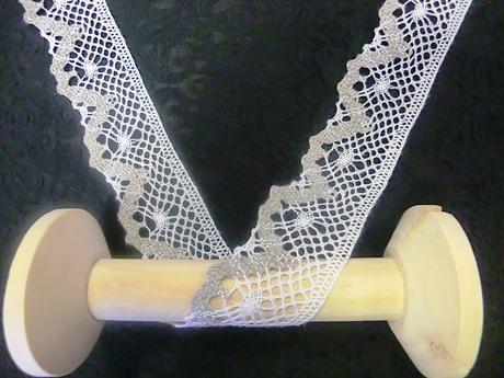 Ozdobná krajka 45 mm,