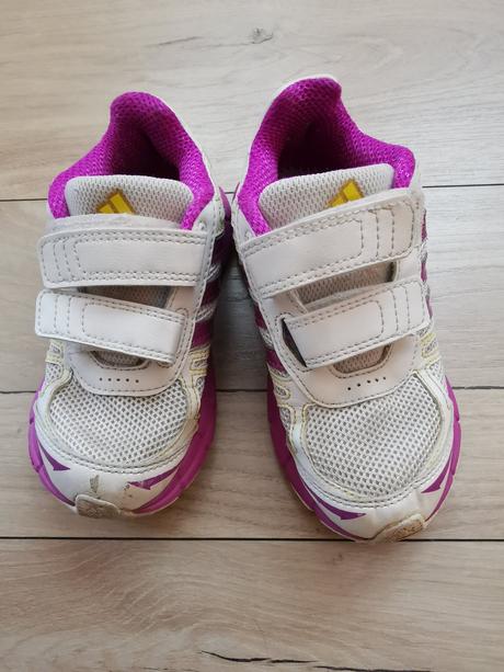 Botasky adidas č. 28, adidas,28