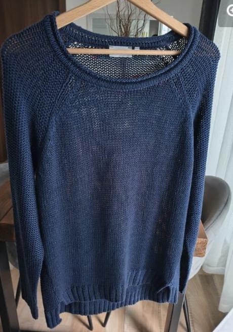 La strada tmavo modrý dierkovaný svetrík m-l, l