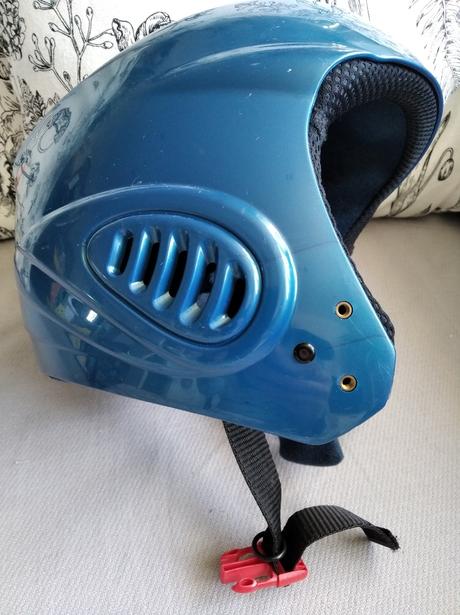 Prilba - veľ. 55 / 56, s