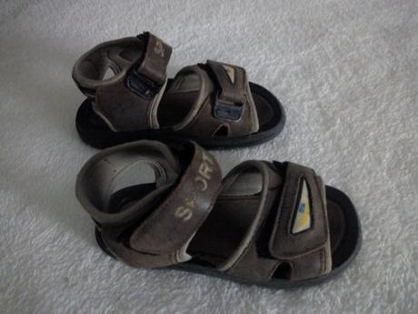 Sandálky, 25