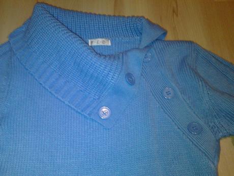 Pulovrík so zaujímavým golierom, l