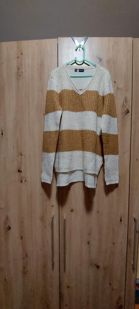 Pulóver veľ.36/38, 38