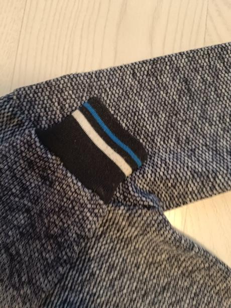 Sveter s golierom, 134