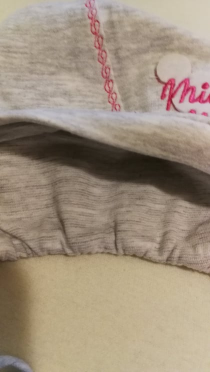 Čiapočky jarné jesenné  mix nafotené nenosené, 40 / 42 / 44