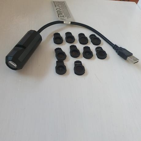 Nocne svetlo s usb projekciou, 