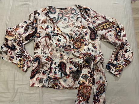 Zaväzovacia blúzka, l