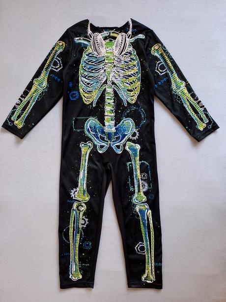 Svietiaca kostra pre malého hráča hier veľ. 98-104,