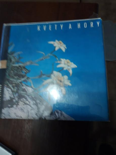 Knihy o umení-maliarskom a iné, 