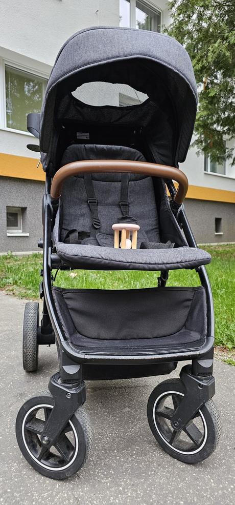 Predám kočík - buginu značky britax, britax,britax b-agile m
