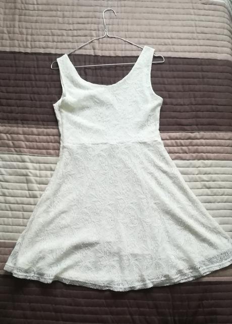 Čipkované šaty vel. 38, amisu,38