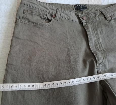 Dámske kraťasy s výšivkou, l