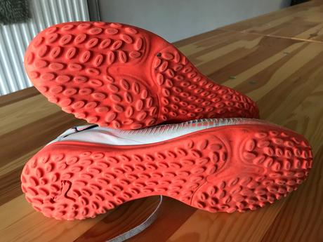 Halovky, puma,44