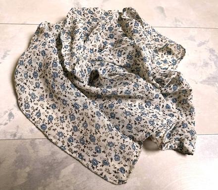 Kvetinková jemná šatka, l