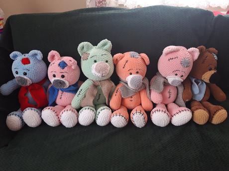 Háčkovaní mackovia, 