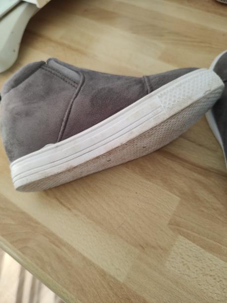 Prechodne topanocky, 31