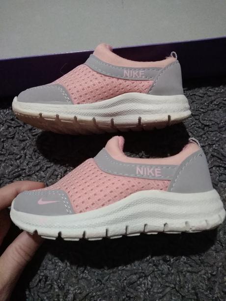 Letne nike tenisky, nike,23